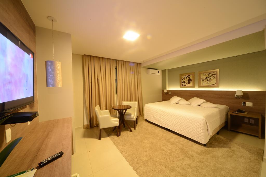 Indaia Park Hotel กัมโปกรันเด ภายนอก รูปภาพ