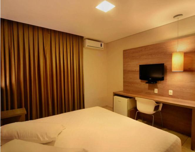 Indaia Park Hotel กัมโปกรันเด ภายนอก รูปภาพ