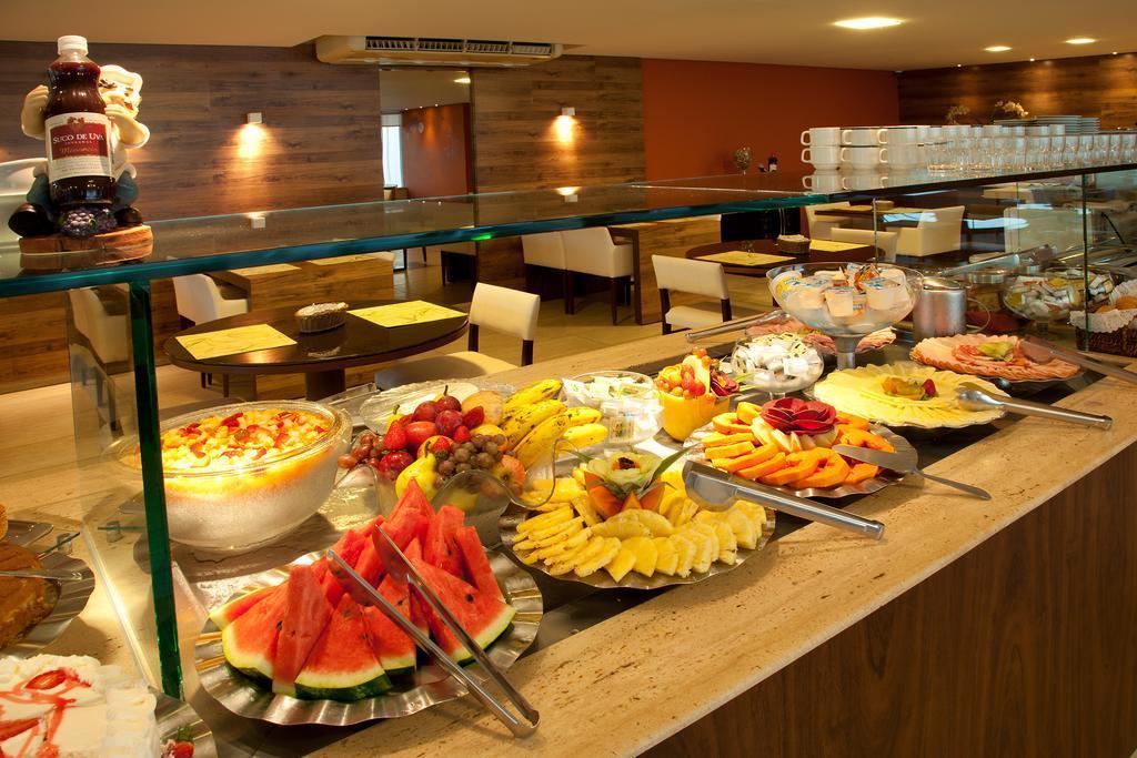 Indaia Park Hotel กัมโปกรันเด ภายนอก รูปภาพ