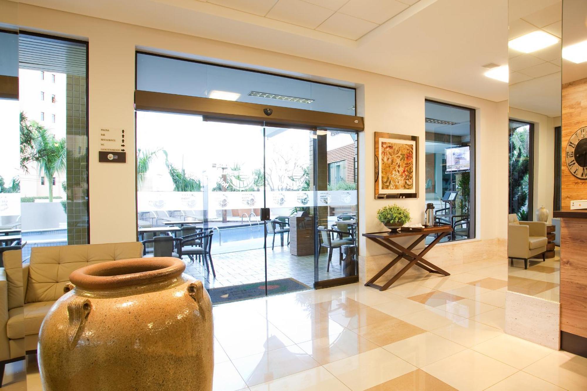Indaia Park Hotel กัมโปกรันเด ภายนอก รูปภาพ