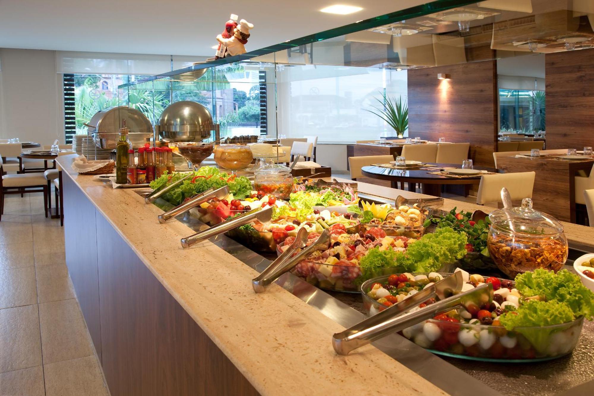 Indaia Park Hotel กัมโปกรันเด ภายนอก รูปภาพ